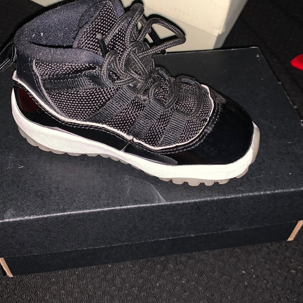 Retro Jordan 11 toddler 6C